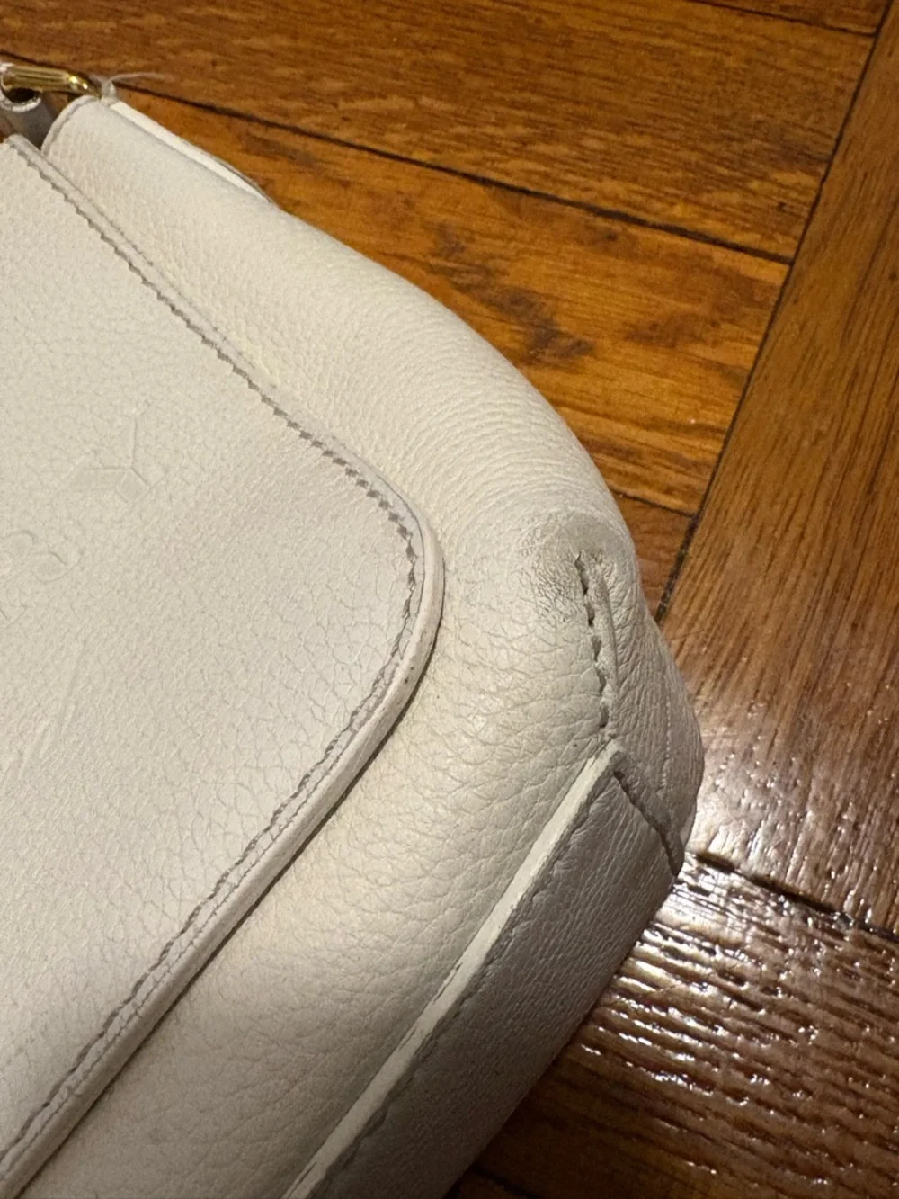 Burberry Cream Leather Flap Crossbody Bag - Picture 4 of 6